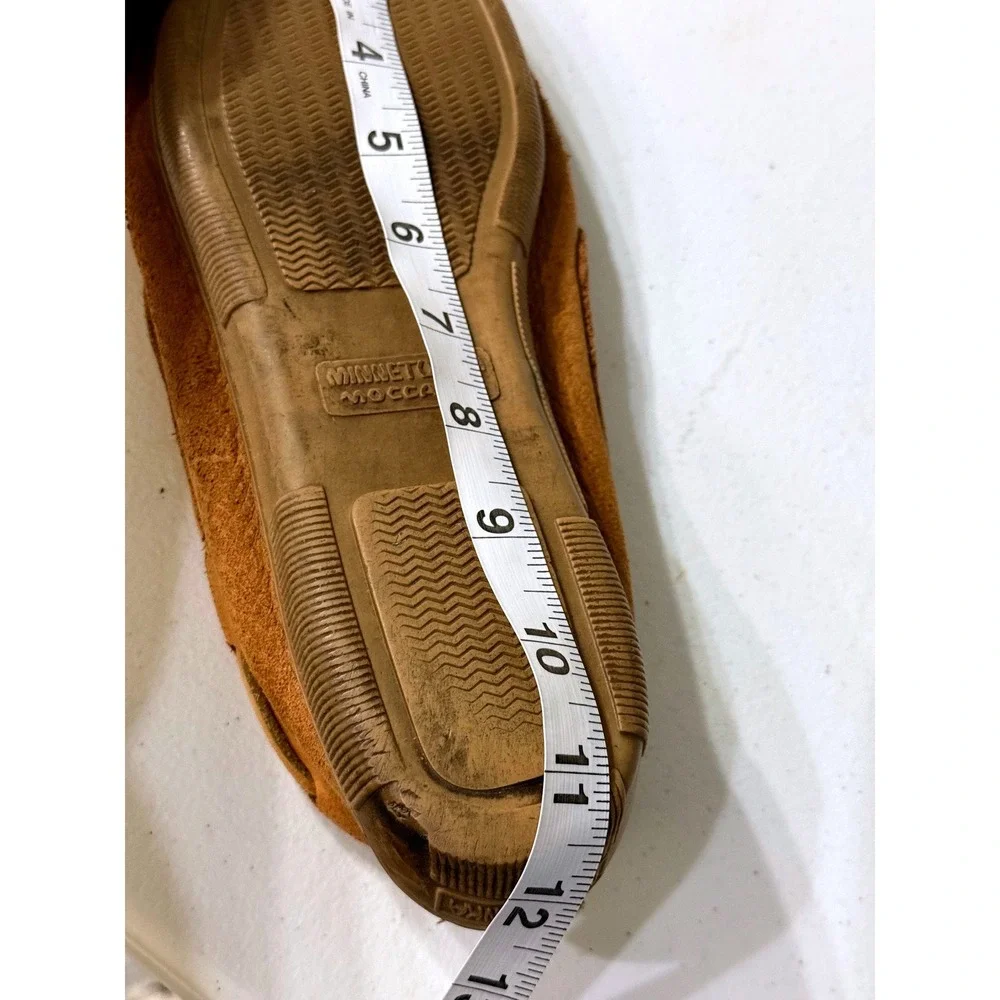 Vintage Minnetonka Moccasins  Men's Real Leather Size 9.5 Light Brown 1980's